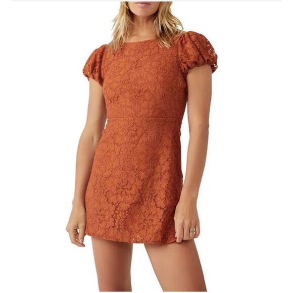 Free People Hailie open back short puff sleeve lace mini dress NWT - Picture 1 of 13
